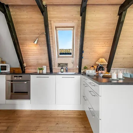 Dom wakacyjny Annalia - 400m From The Sea By Interhome