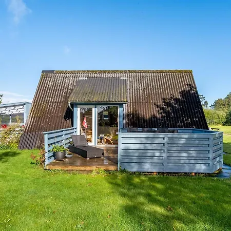 Dom wakacyjny Annalia - 400m From The Sea By Interhome